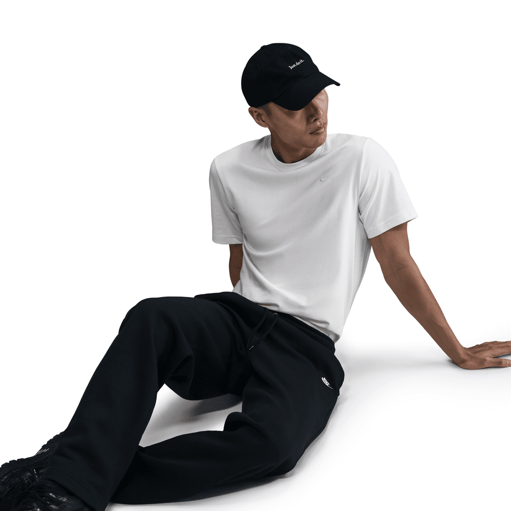 Men's Nike Club Open-Hem Fleece Pants