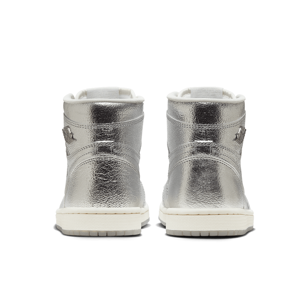 Women's  Air Jordan 1 Retro High OG "Chrome"