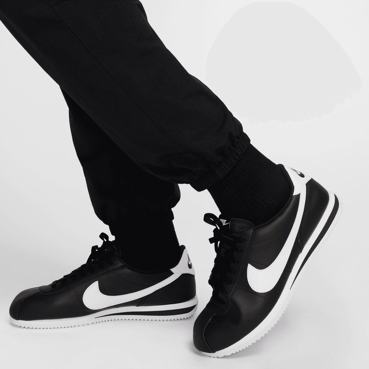 Men's Nike Club Woven Cargo Pants
