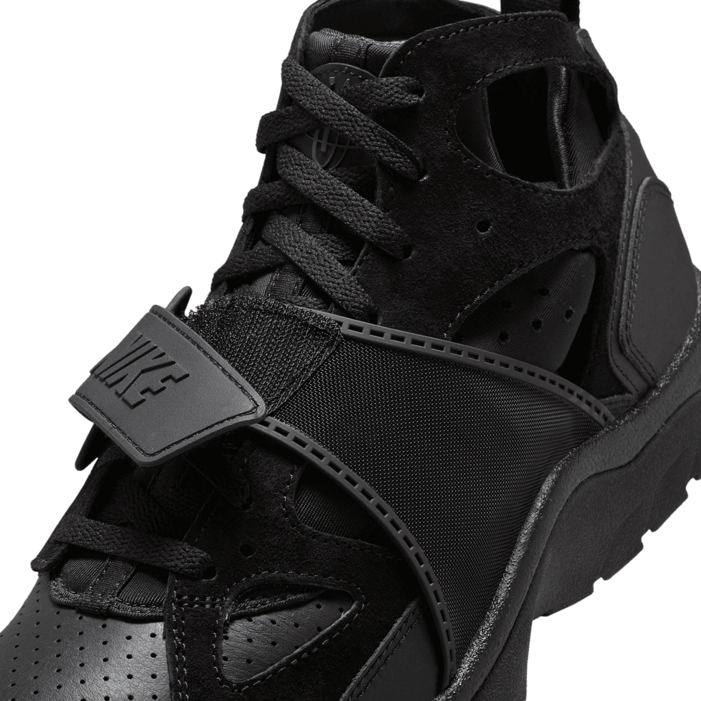 Men's Nike Air Trainer Huarache "Triple Black"