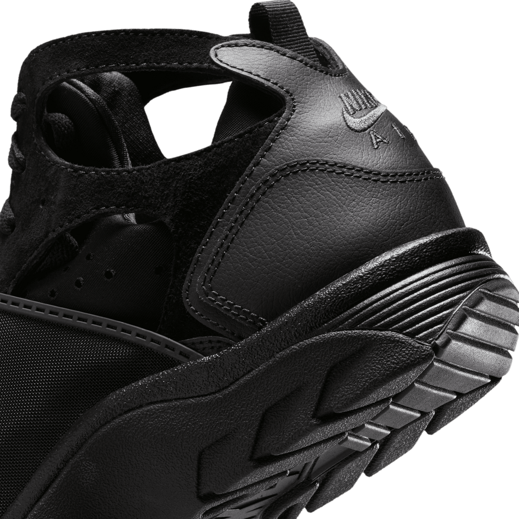 Men's Nike Air Trainer Huarache "Triple Black"