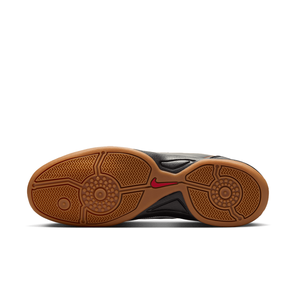 Men's Nike Total 90 “Bred Gradient”