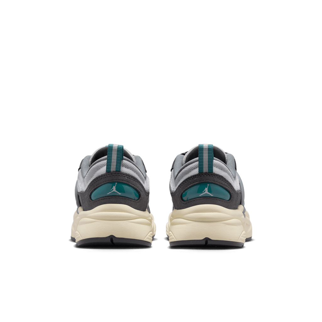 Big Kids' Jordan Trunner O/S "Photon Dust Anthracite Ash Green"