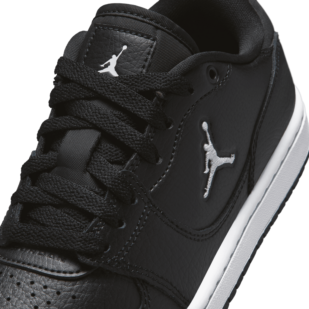 Big Kids' Jordan Court Connect Low "Black White"