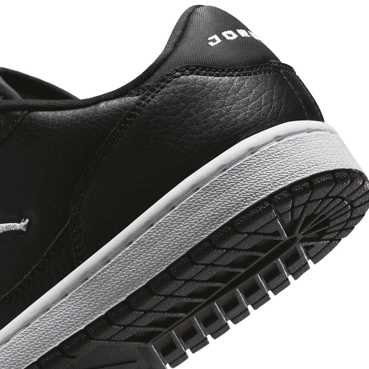 Big Kids' Jordan Court Connect Low "Black White"