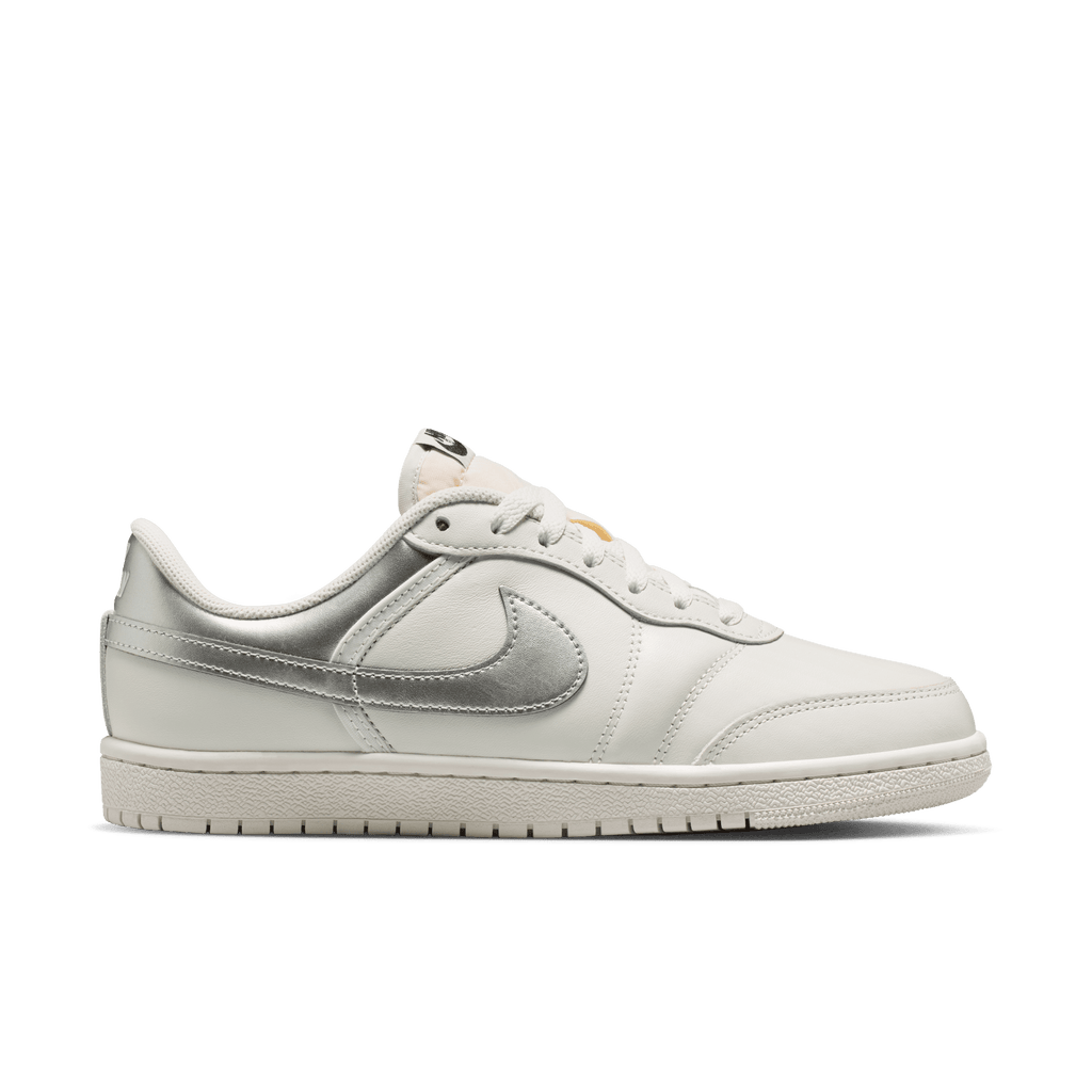 Women's Air Jordan Skyline Low "Swan Metallic Silver"