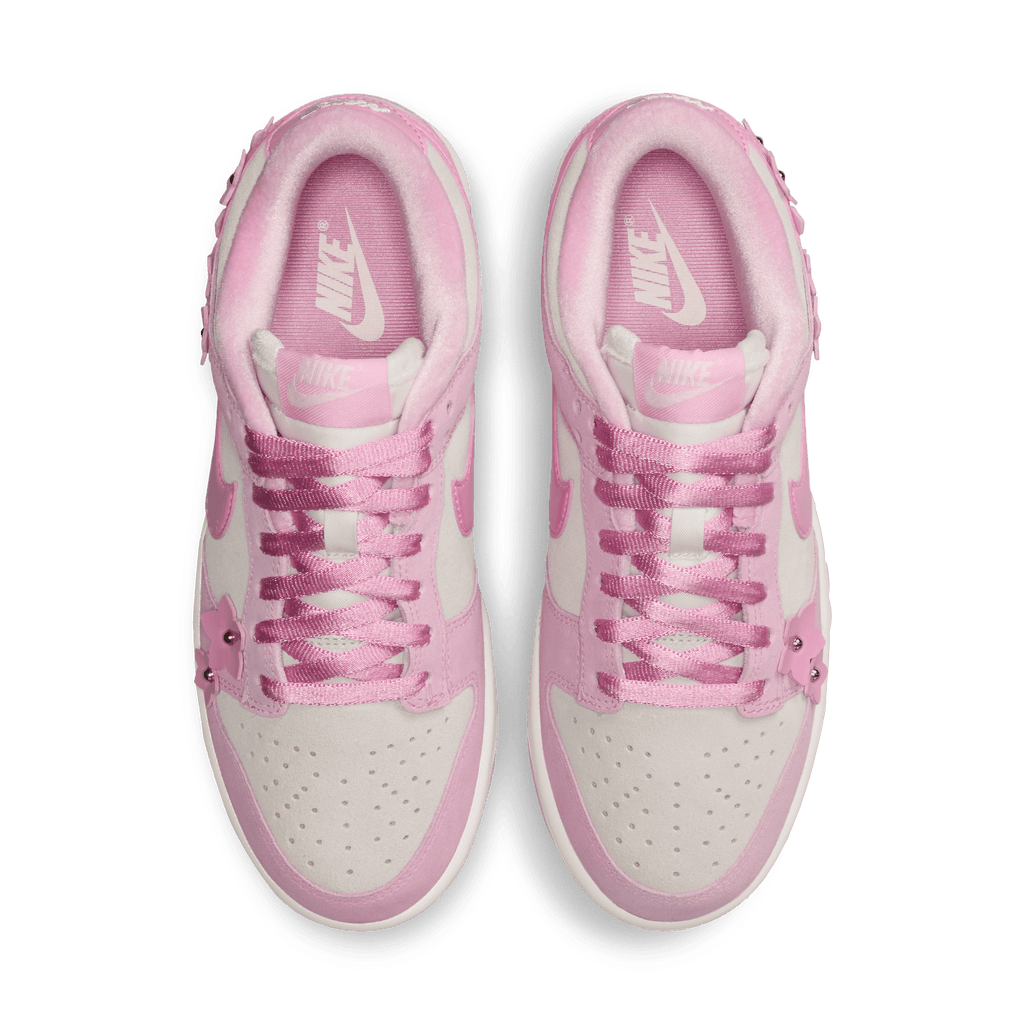 Women's Nike Dunk Low SE "Pink Flowers"